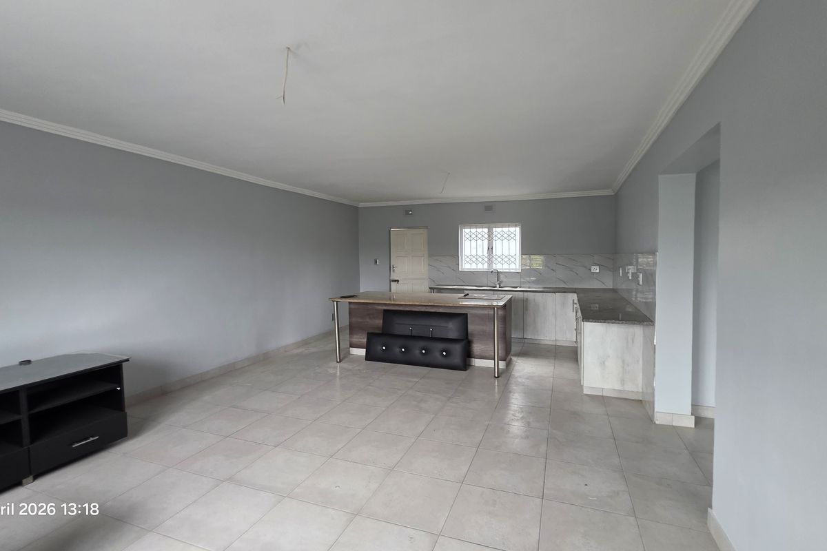 Secure 4-Bedroom And 2-Bathroom House In Barvale Drive, Hippo Road - Photo 4
