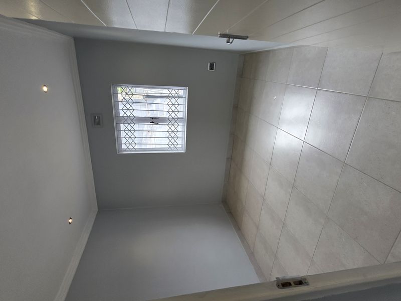 Secure 4-Bedroom And 2-Bathroom House In Barvale Drive, Hippo Road - Photo 8