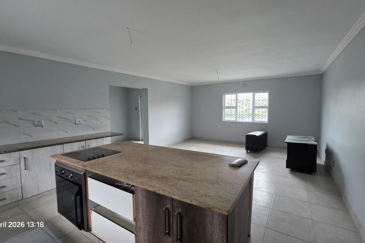 Secure 4-Bedroom And 2-Bathroom House In Barvale Drive, Hippo Road - Photo 2