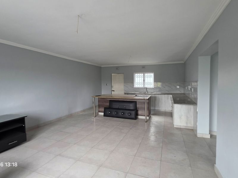 Secure 4-Bedroom And 2-Bathroom House In Barvale Drive, Hippo Road - Photo 3