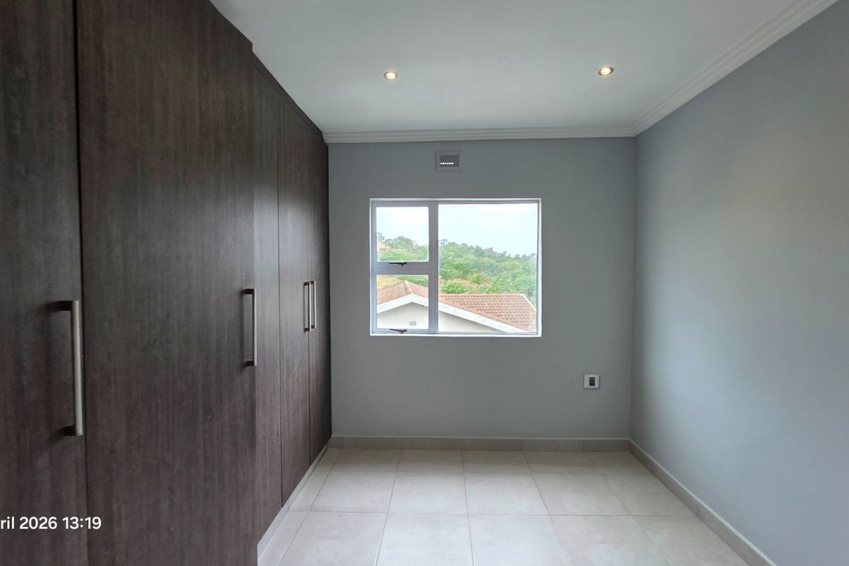 Secure 4-Bedroom And 2-Bathroom House In Barvale Drive, Hippo Road - Photo 4