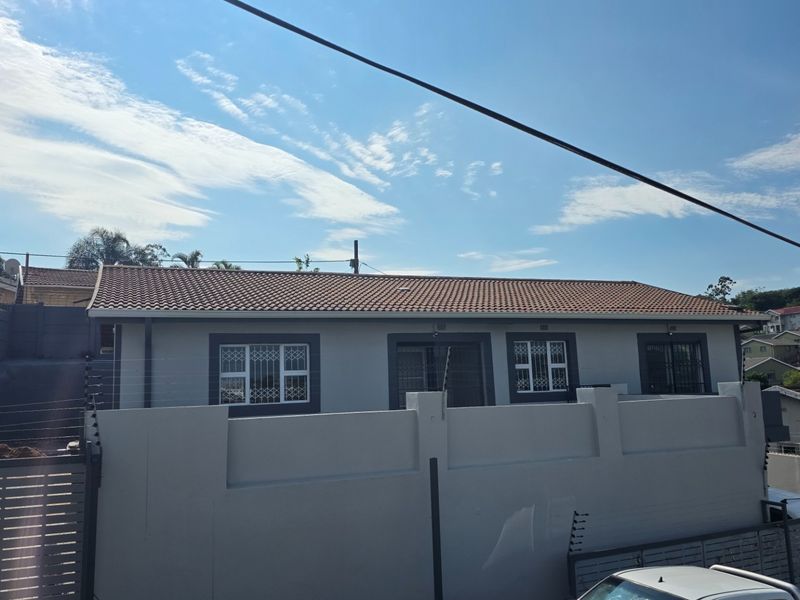 Secure 4-Bedroom And 2-Bathroom House In Barvale Drive, Hippo Road - Photo 9