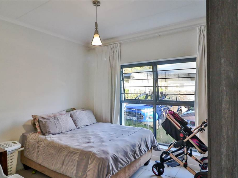 Modern 3-Bedroom And 2-Bathroom Apartment Ideal For Families - Photo 10