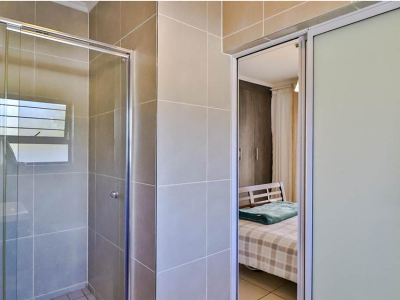 Modern 3-Bedroom And 2-Bathroom Apartment Ideal For Families - Photo 8