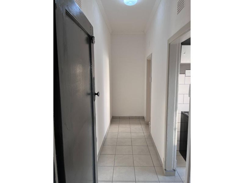 Cameron Court - Photo 4