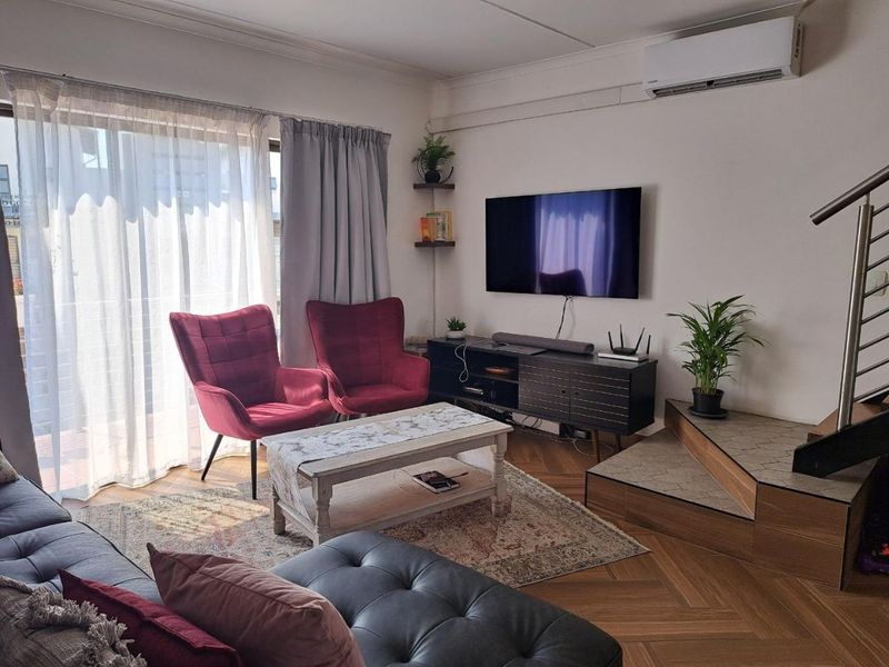 Newly Renovated 3-bedroom And 2-bathroom Apartment In Barbeque Downs, Midrand - Photo 8