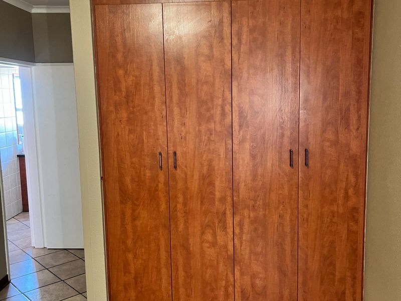 Modern 3 Bedroom, 2 Bath, Double Lock Up With Solar Power Backup - Photo 7