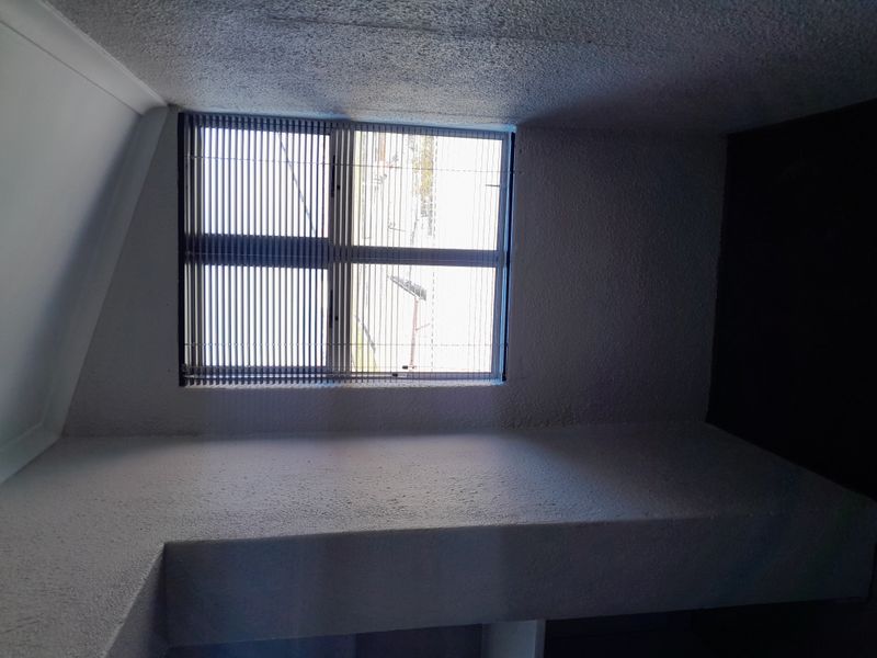 Spacious 2-bedroom And 1-bathroom Apartment In Parkwood - Photo 8