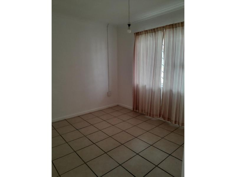 Spacious 3-Bedroom And 1-Bath House For Rent In Rylands Estate - Photo 6