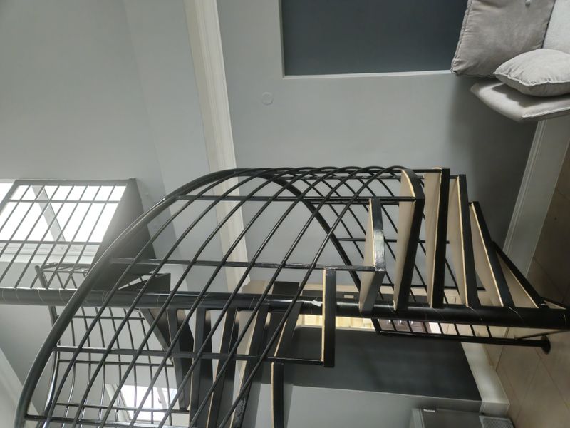 Secure 2,5-Bedroom And 2-Bathroom Apartment In Pam Road, Morningside - Photo 3