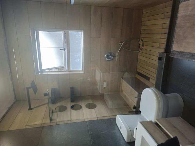 Secure 2,5-Bedroom And 2-Bathroom Apartment In Pam Road, Morningside - Photo 4