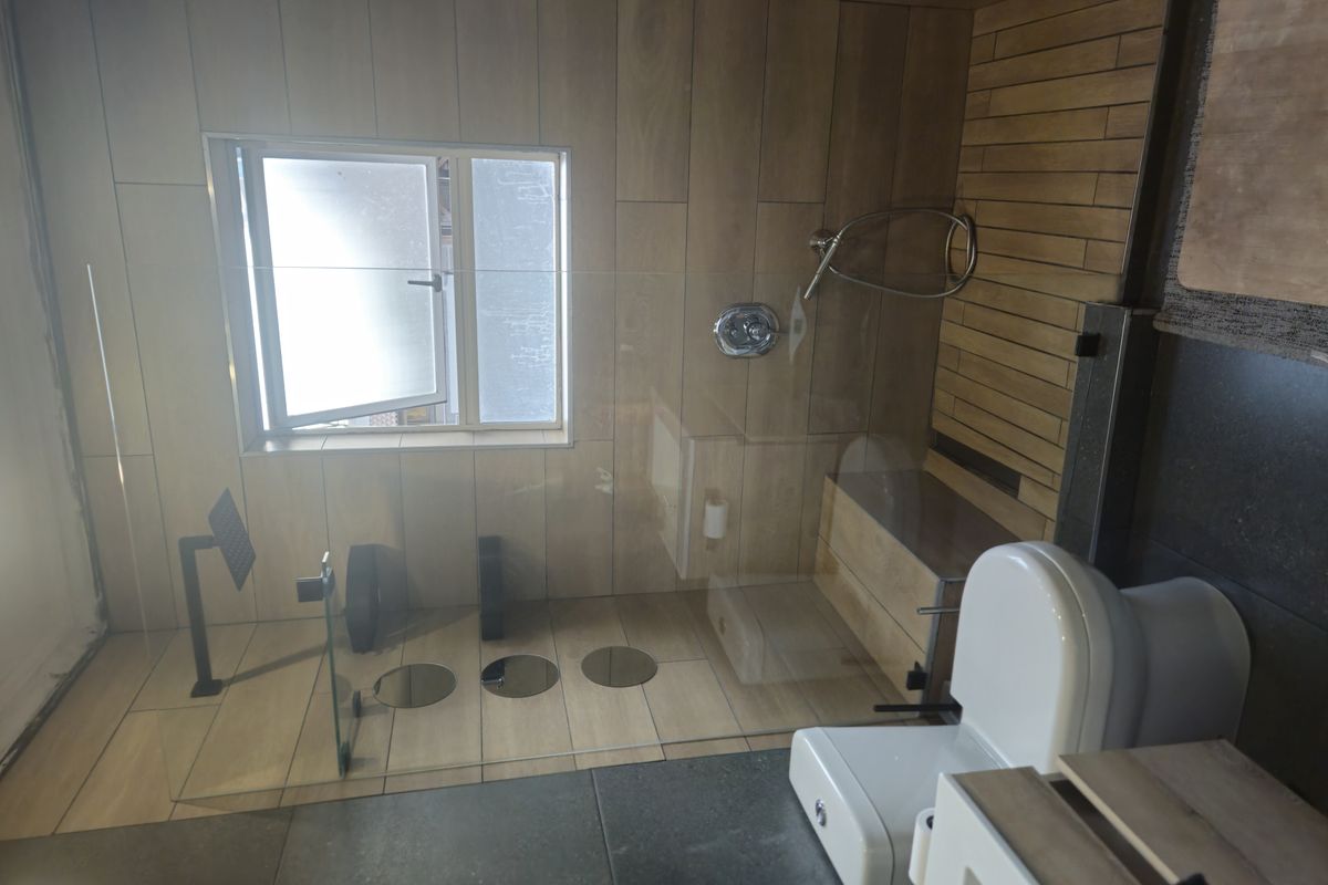 Secure 2,5-Bedroom And 2-Bathroom Apartment In Pam Road, Morningside - Photo 4