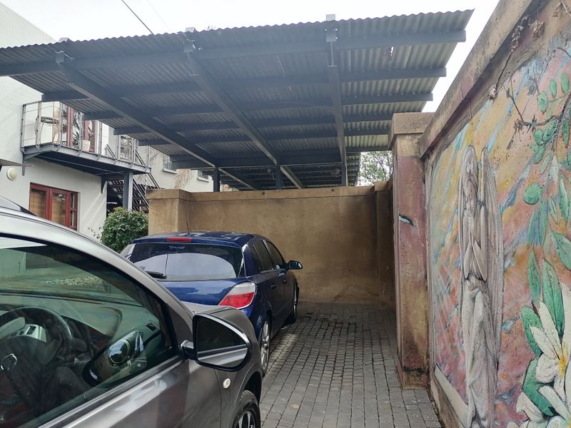 Secure 1-Bedroom And 1-Bathroom Apartment In Westdene - Photo 10