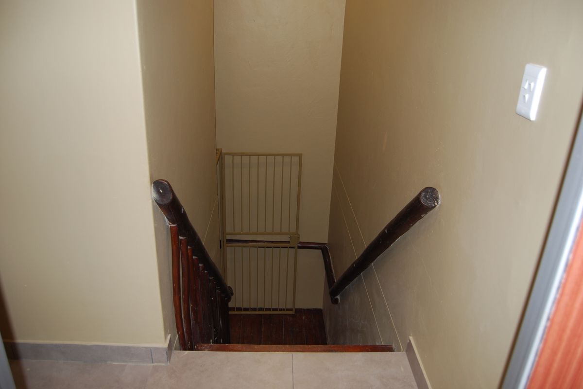 U3 - Photo 5