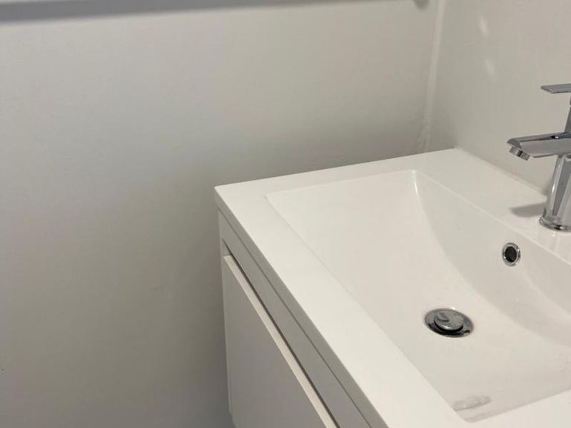 Secure 1-bedroom And 1-bathroom Apartment In Pineworx - Pinelands, Cape Town - Photo 6