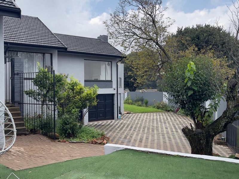 Morden Family Home In Bruma, De Wetshof - Photo 8