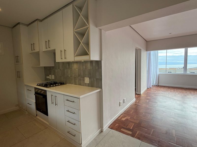 Ocean View Drive, Sea Point - Photo 2