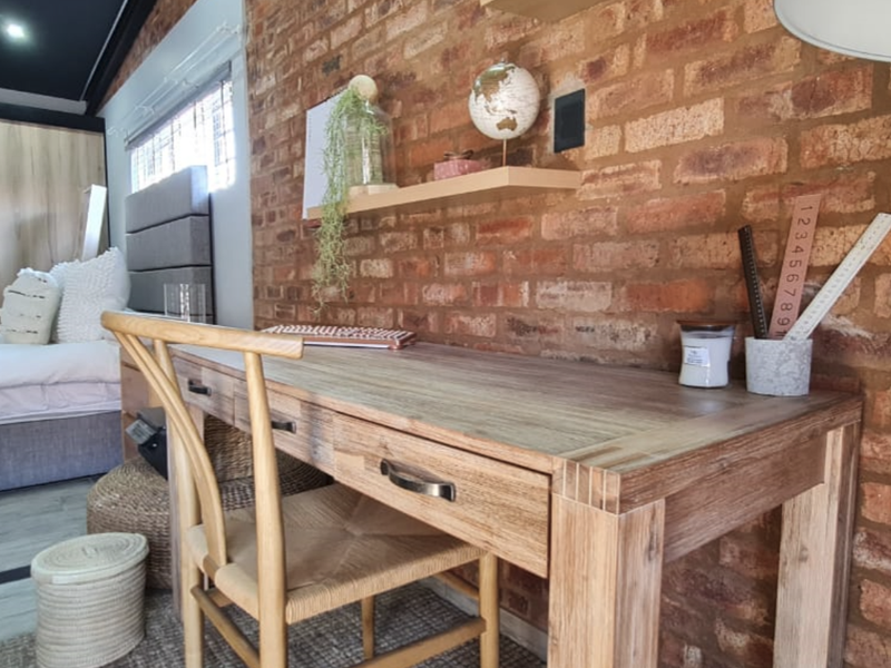 Spacious 1-bedroom And 2-bathroom Apartment In Potchefstroom - Photo 6