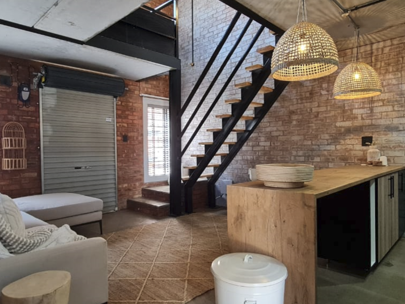 Spacious 1-bedroom And 2-bathroom Apartment In Potchefstroom - Photo 9
