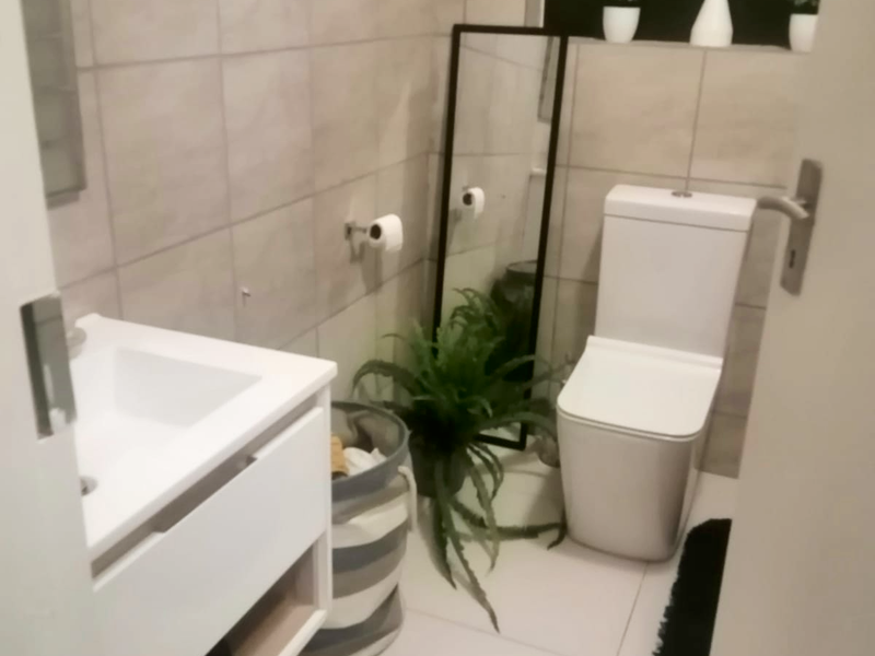 Modern 2-bedroom And 2-bath Apartment In Terenure - Photo 6