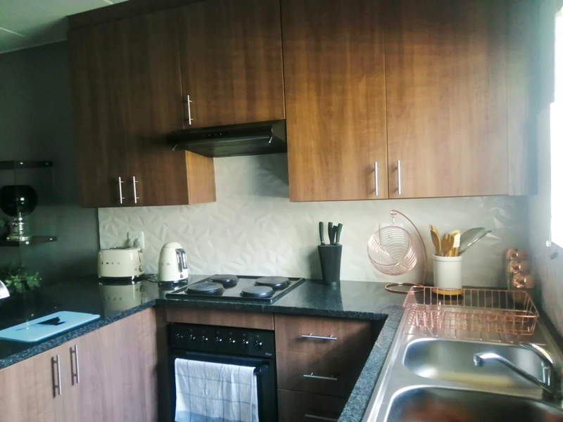 Modern 2-bedroom And 2-bath Apartment In Terenure - Photo 2