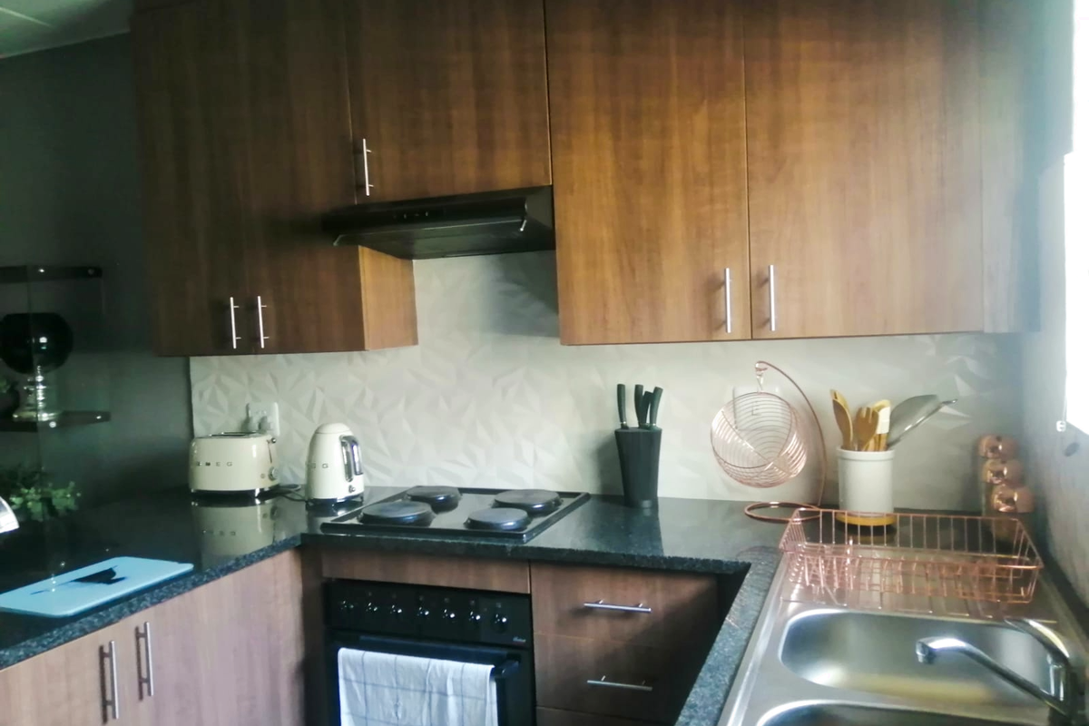 Modern 2-bedroom And 2-bath Apartment In Terenure - Photo 2