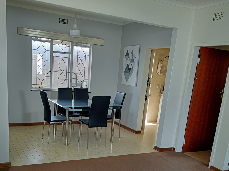 Secure 3-Bedroom And 2-Bathroom House In Altham Road, Robertsham - Photo 3