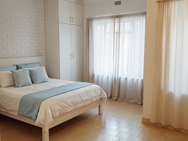 Secure 3-bedroom And 2-bathroom House In Altham Road, Robertsham - Photo 8