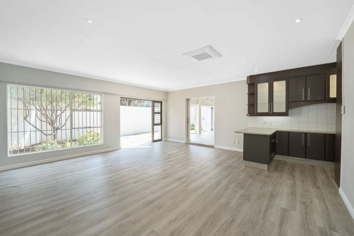 Modern Upmarket 3-bedroom, 3-bathroom Cluster - Photo 4