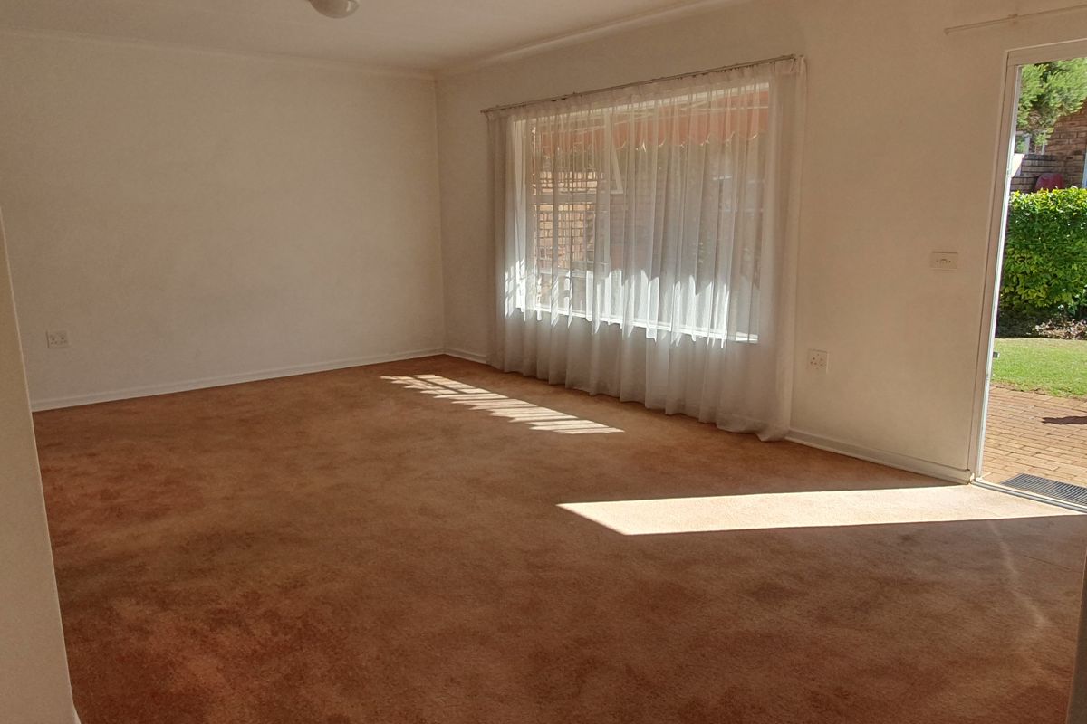 Simplex Unit In A Mature Lifestyle Estate - Photo 5
