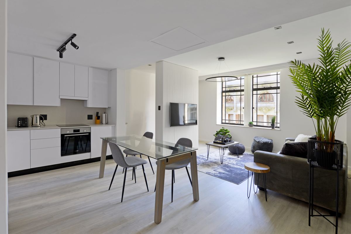 Secure 1-bedroom Apartment In Burg Street, Cape Town City Centre - Photo 5
