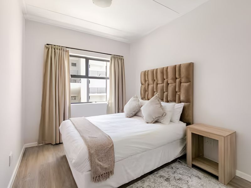 Morden 2 Bedroom And 2 Bath In Bryanston - Photo 5