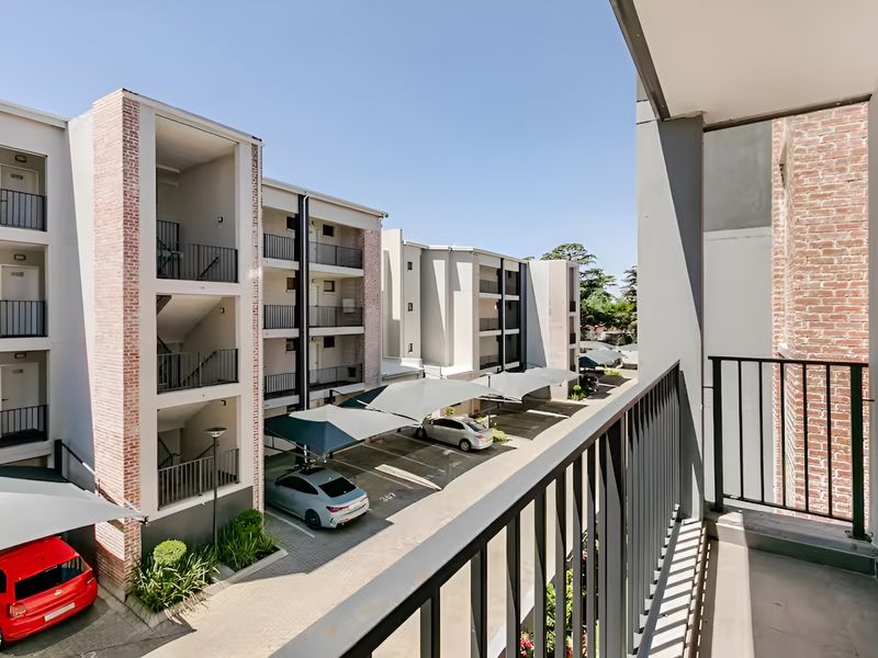 Morden 2 Bedroom And 2 Bath In Bryanston - Photo 9
