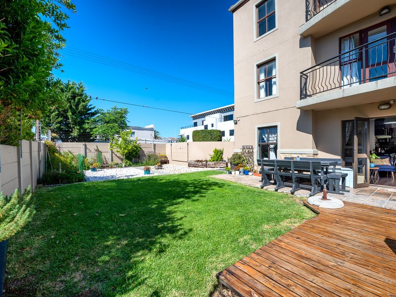 Secure 2-Bedroom And 1-Bathroom Apartment In Arum Road, Table View - Photo 10