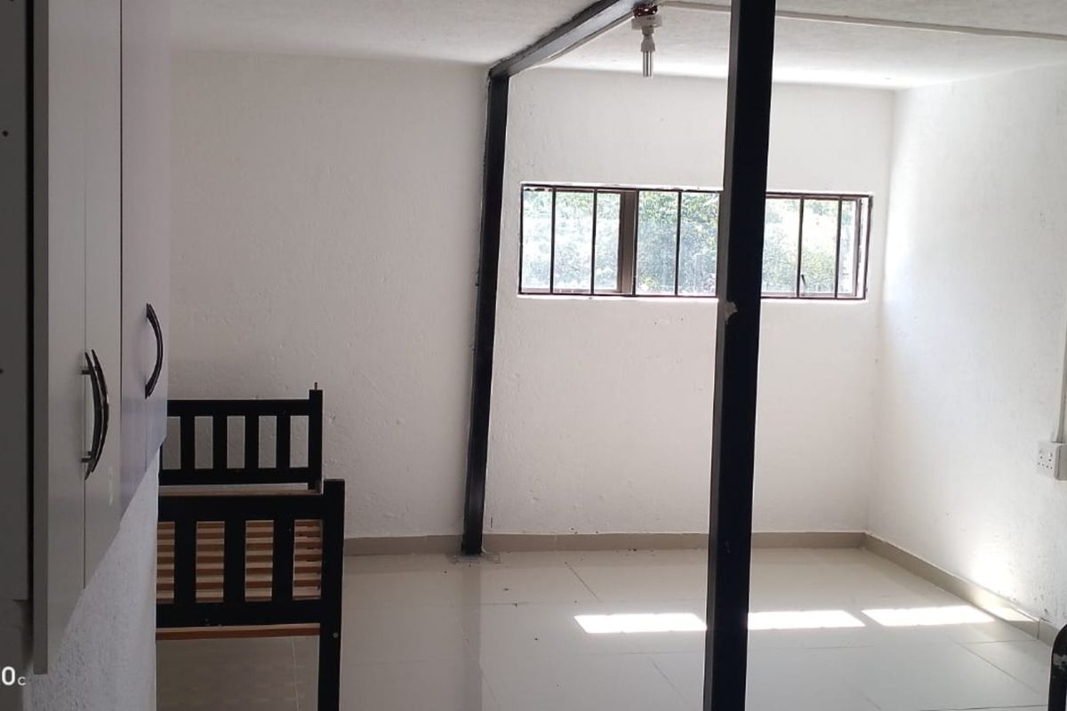 Secure 1-bedroom Flat In Steiltes, Neslpruit - Photo 5