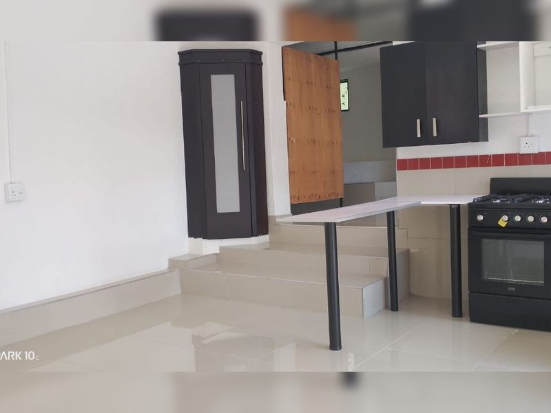 Secure 1-bedroom Flat In Steiltes, Neslpruit - Photo 7