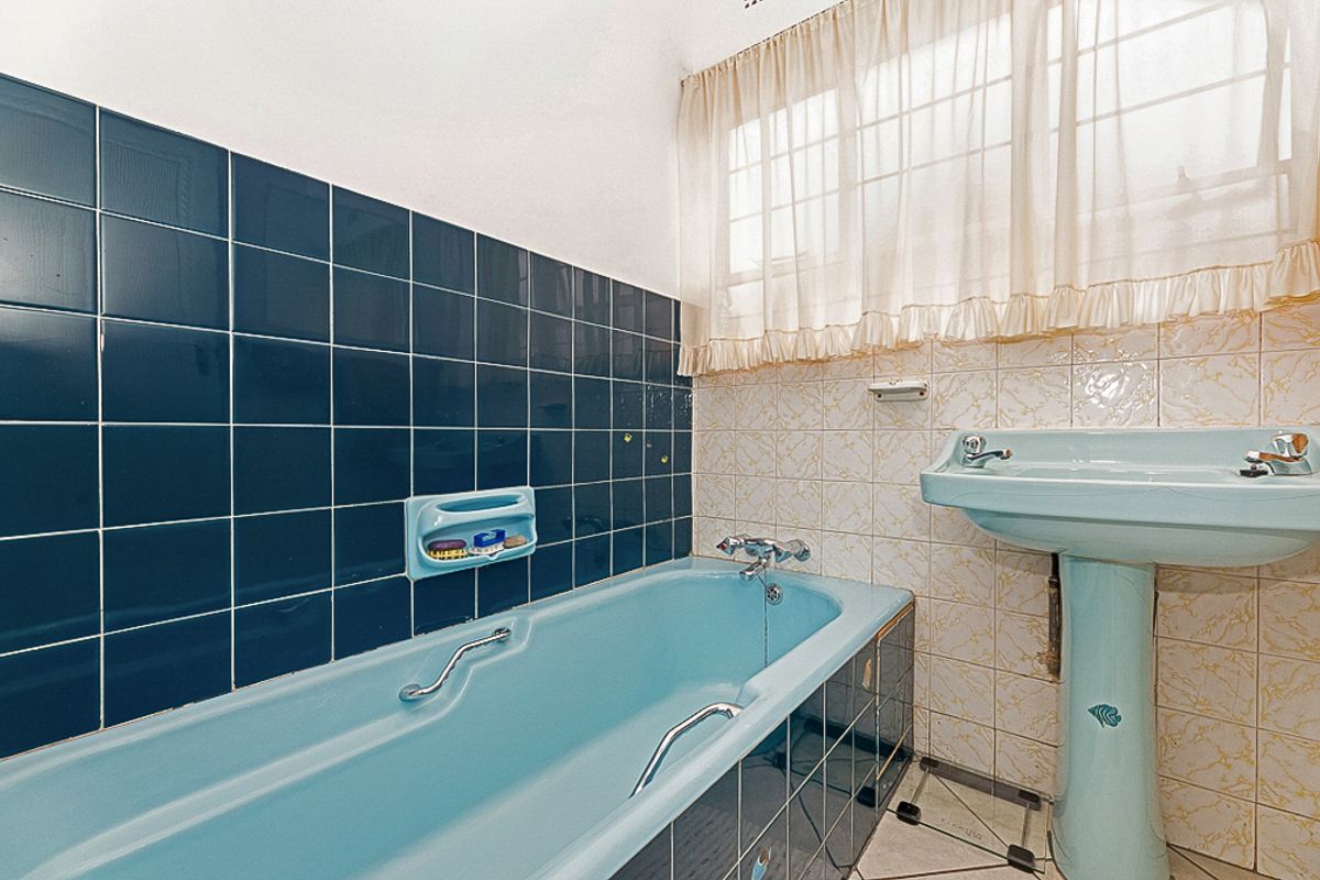 4 Bedroom House - Photo 4