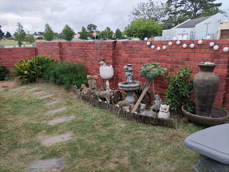 Secure 2-Bedroom House Nestled In The Safe And Serene Heatherlands Neighborhood - Photo 9