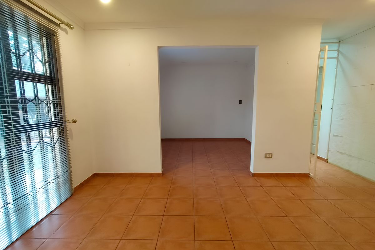 2-bedroom And 2-bathroom House With 1-bedroom And 1-bathroom Bachelors Flat In Pomona, Kempton Park - Photo 5