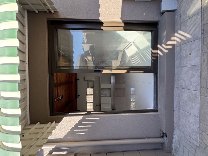 Newly Renovated 2 Bedroom House In Walking Distance To The Beach - Photo 6