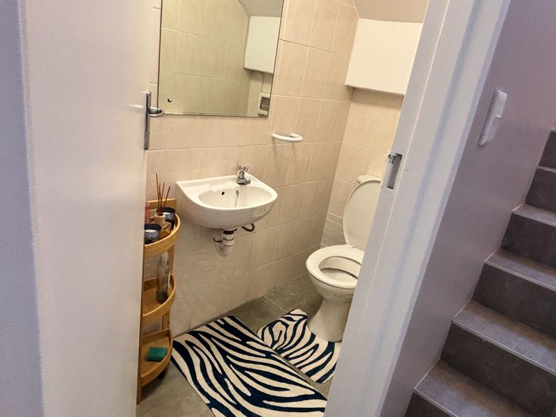 Furnished 3-bedroom Townhouse In Sumatra Avenue, Big Bay - Photo 9