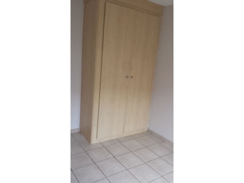 Beautiful 2 Bedroom And 1 Bath Flat At The Orchards, Pretoria North - Photo 6