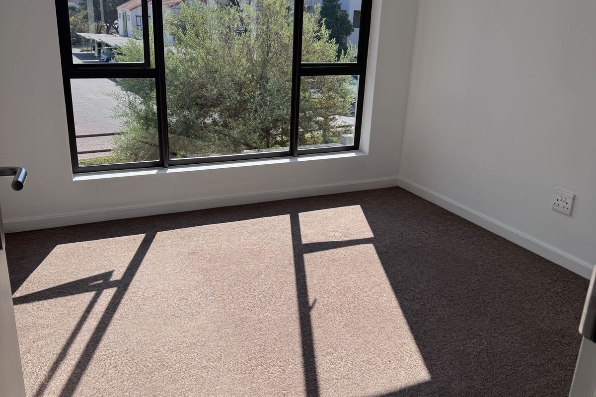 Spacious 1-bed And 1-bath Apartment In Willow Avenue, Craigavon - Photo 4