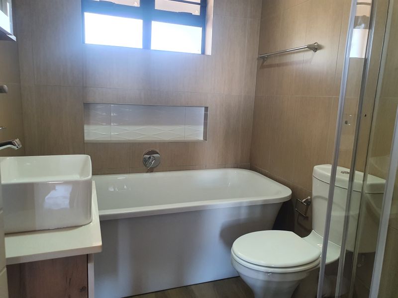 Secure 2-bedroom And 1-bath Apartment / Flat To Rent In Roodepark Eco Estate - Photo 10