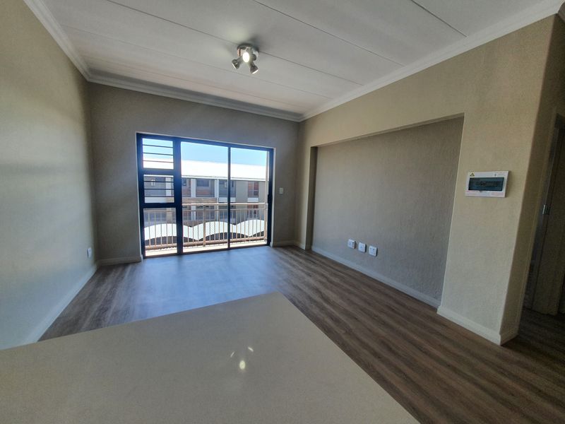 Secure 2-bedroom And 1-bath Apartment / Flat To Rent In Roodepark Eco Estate - Photo 5