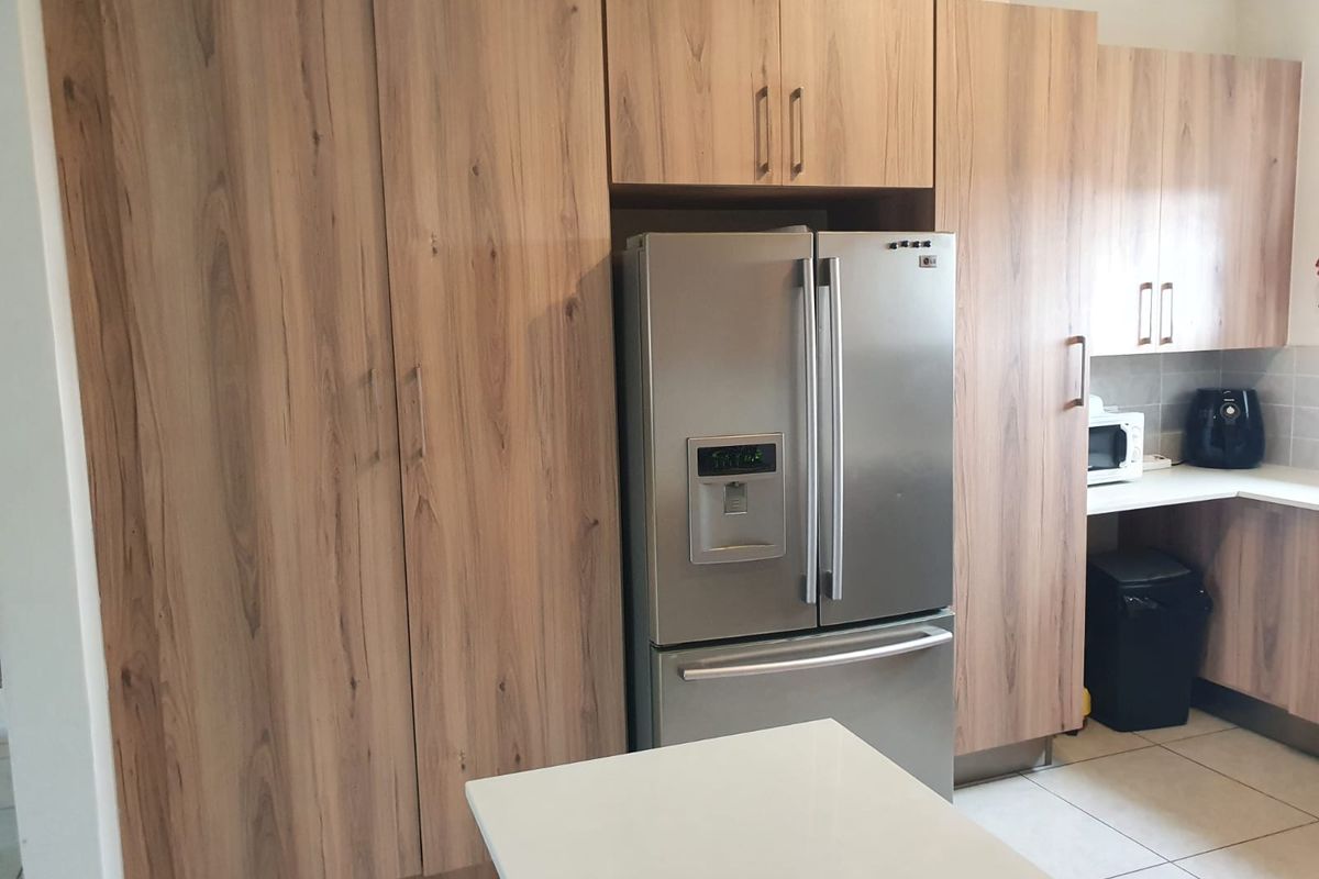 Spacious 2-Bedroom And 1-Bath Apartment/flat In Hereford Estate - Photo 3