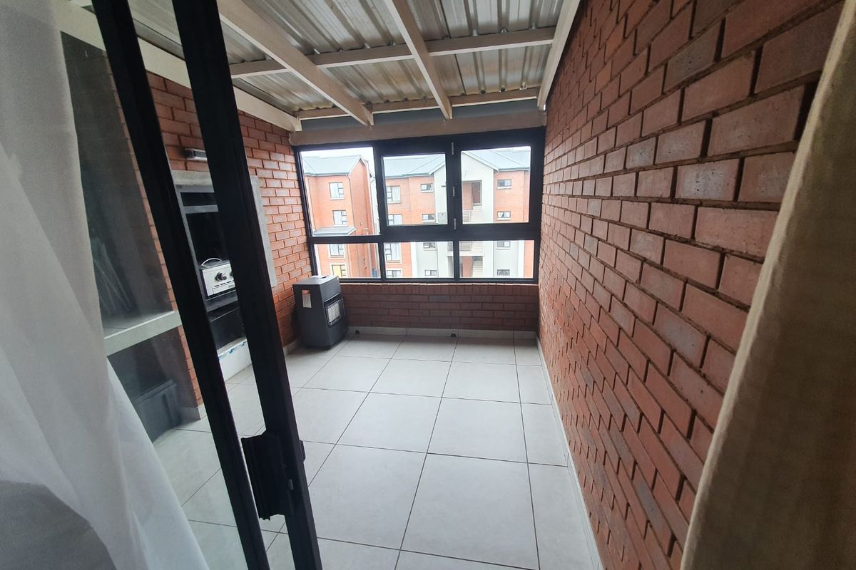 Spacious 2-Bedroom And 1-Bath Apartment/flat In Hereford Estate - Photo 5