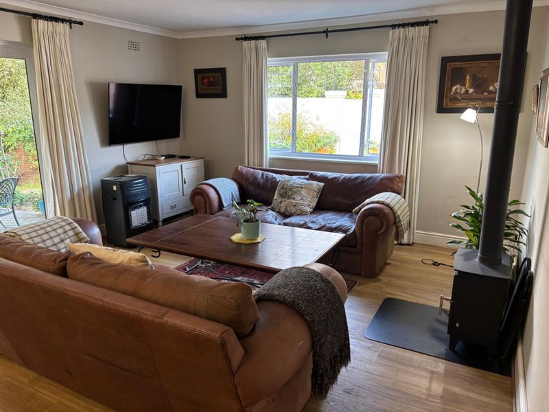 Secure Cottage In Upper Noreen Avenue, Bishopscourt - Photo 6