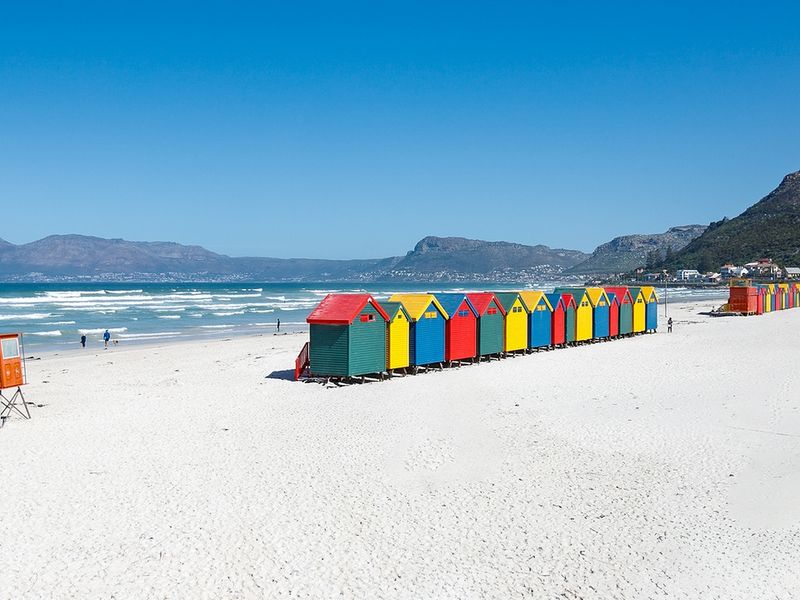 Sunny Muizenberg Village Apartment, 2 Blocks From The Beach - Photo 10