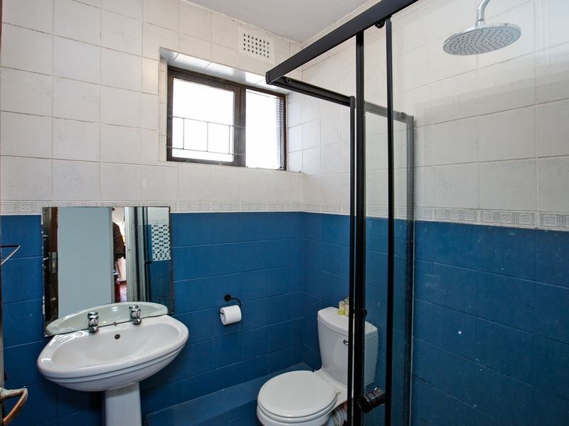 Sunny Muizenberg Village Apartment, 2 Blocks From The Beach - Photo 9